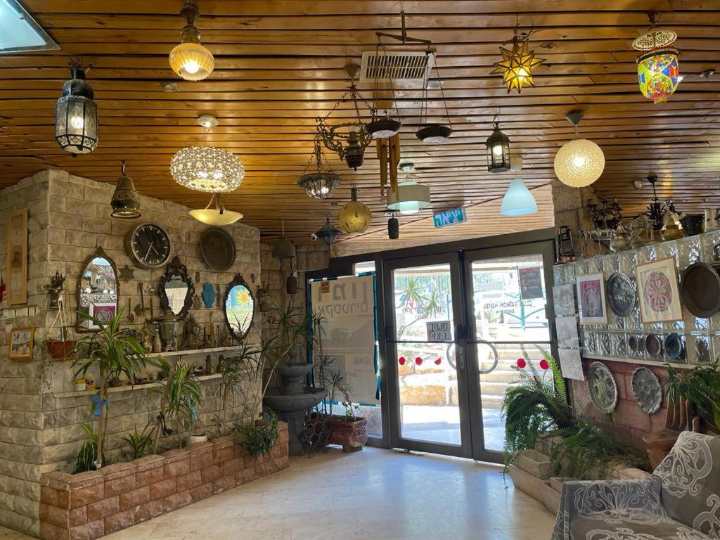 Hotel Club Ramon Mitzpe Ramon Exterior photo